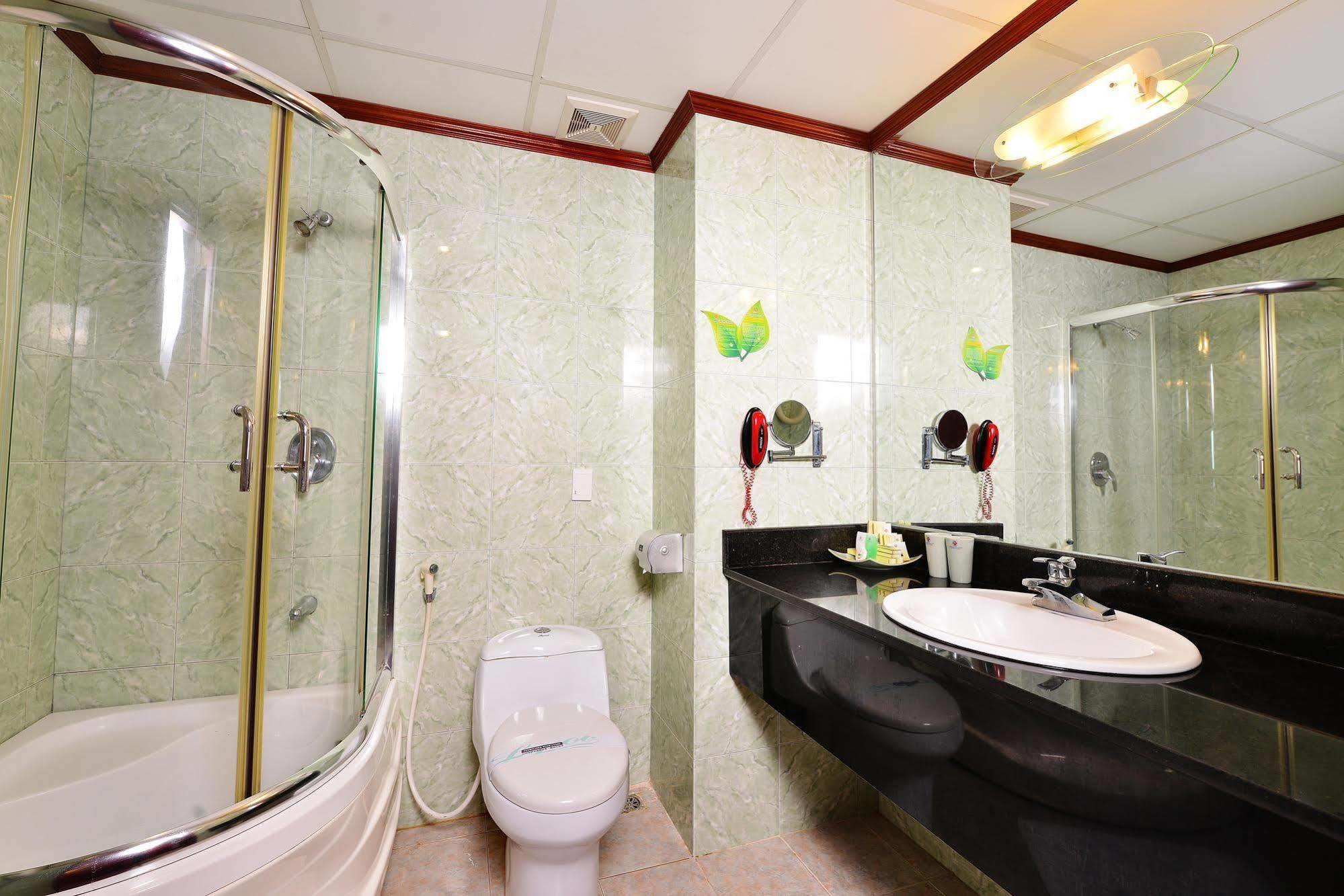 Grand Ha Long Hotel Exterior photo