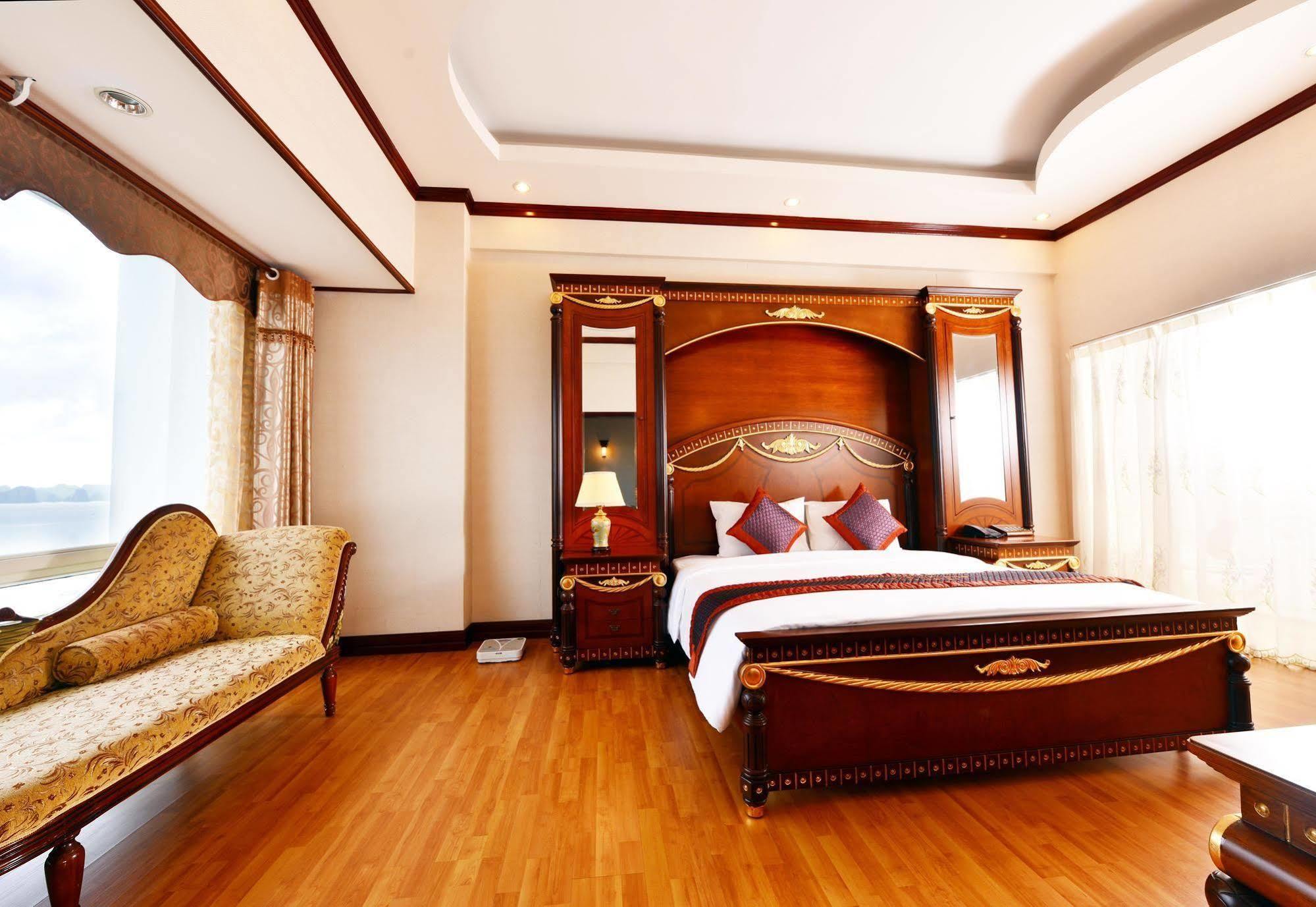 Grand Ha Long Hotel Exterior photo